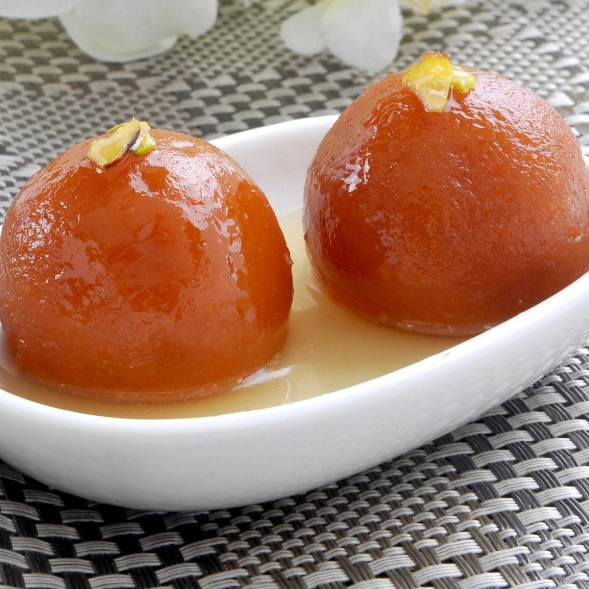 Gulab Jamun Hot (2pcs)