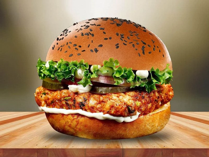 CHICKEN BURGER