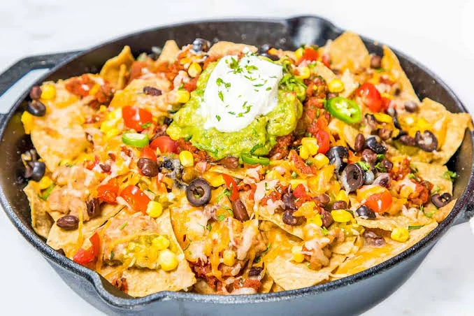 MEXICAN BAKED NACHOS