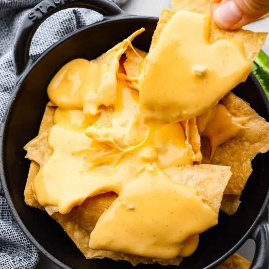 CHEESE NACHOS