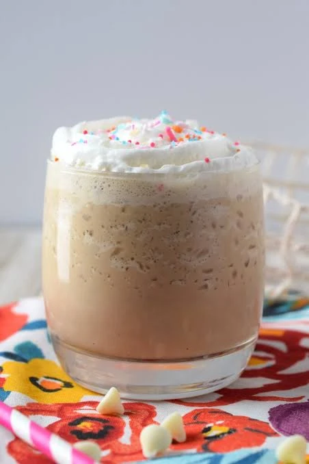 WHITE CHOCOLATE MOCHA FRAPPE