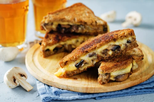 MUSHROOM CORN SANDWICH