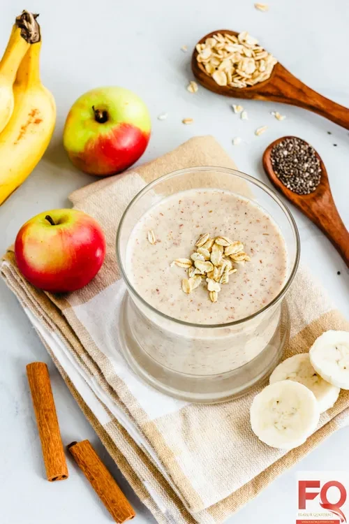 BANANA OATS SMOOTHIE