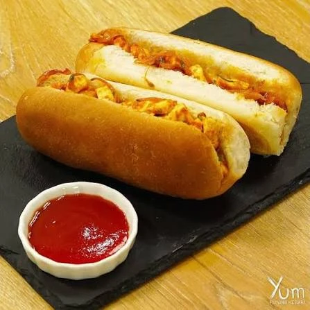 Paneer Hot Dog