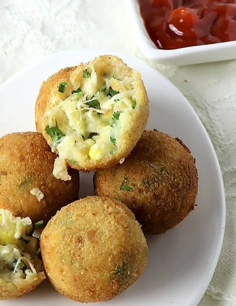 Spinach Cheese Corn Ball