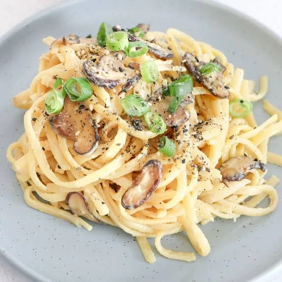 CREAMY MISO SPAGHETTI
