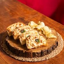 Exotic Cheese Garlic Bread