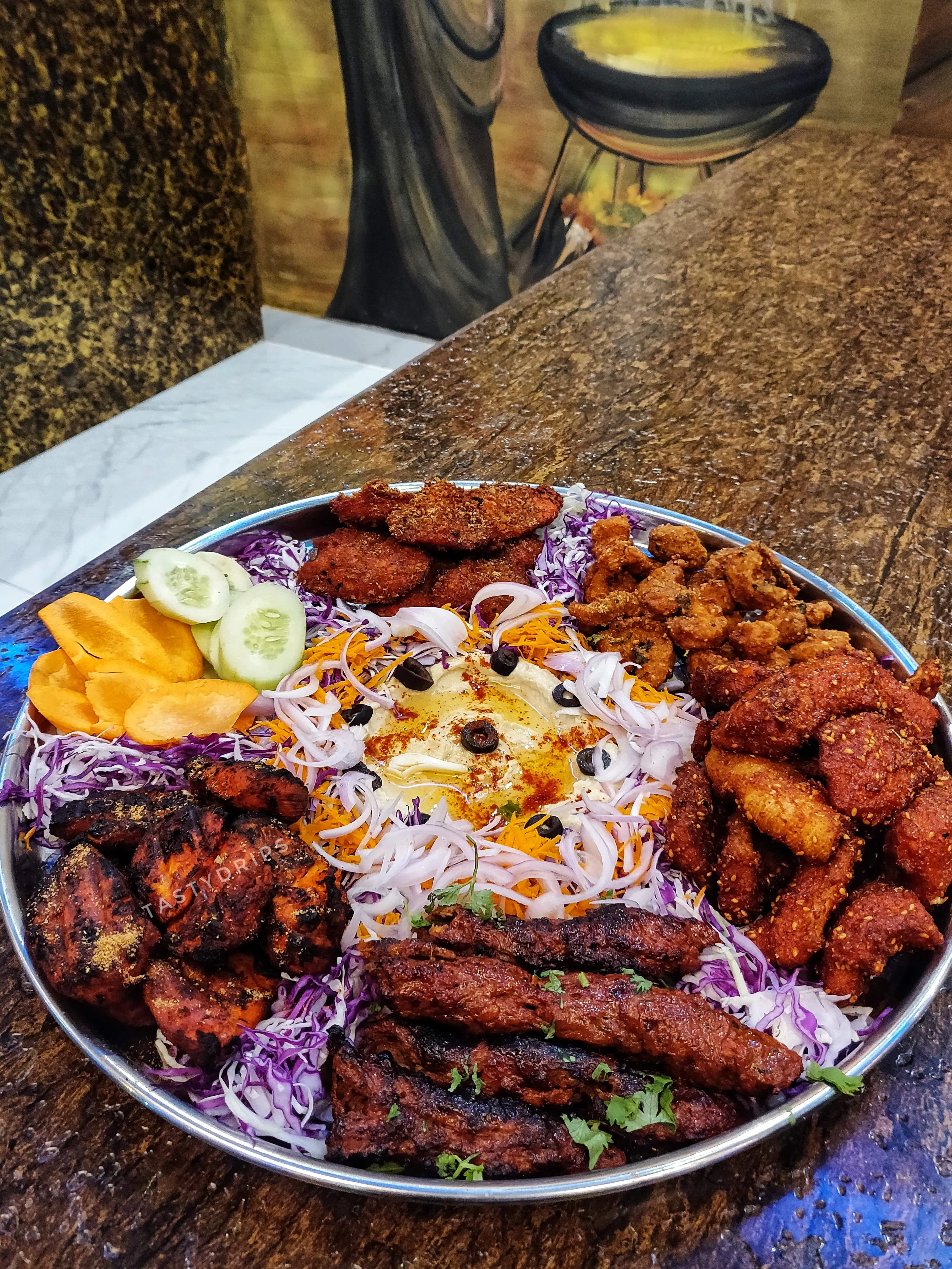 Golden Palm Non-veg Platter (16pcs)