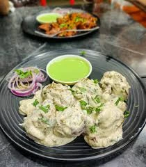 Veg Malai Momos