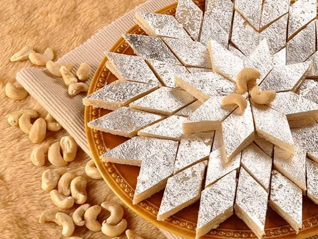 Kaju Burfi ( 250 Gram)