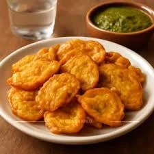 Aloo Pakoda (12 Pieces)