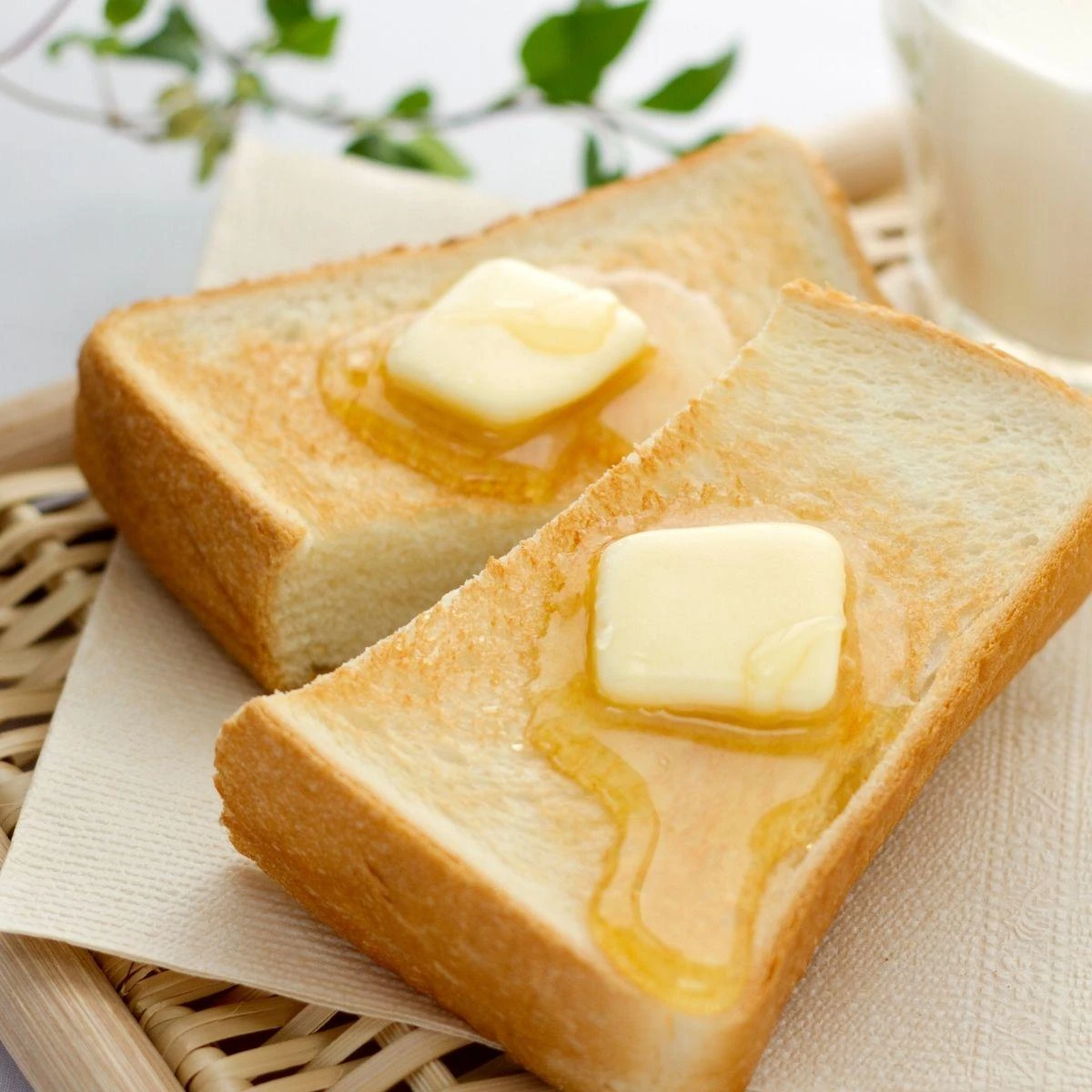 Classic Butter Toast (4 Pieces)
