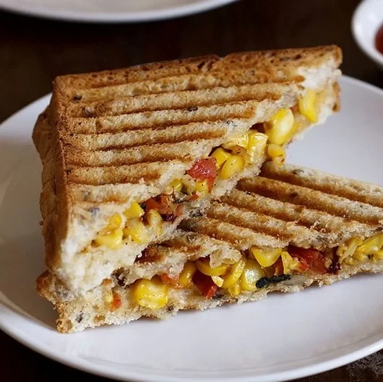 Corn Stuffed Sandwich (4 Pieces)
