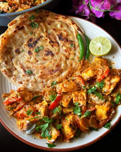 Kadai Paneer with 2 Laccha Paratha Thali
