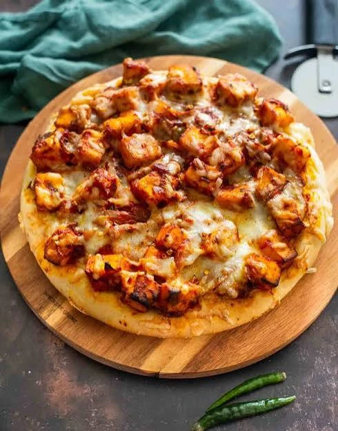 Spicy Paneer Pizza