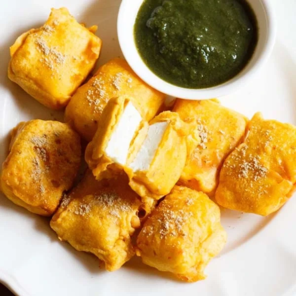 Simple Paneer Pakoda
