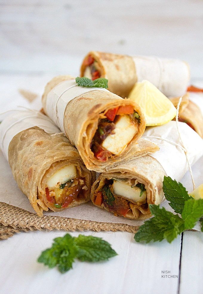 Egg Paneer Roll