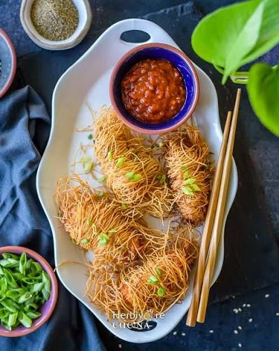 Paneer Noodle Roll